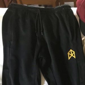 BMFIT joggers black size Large for Johnny